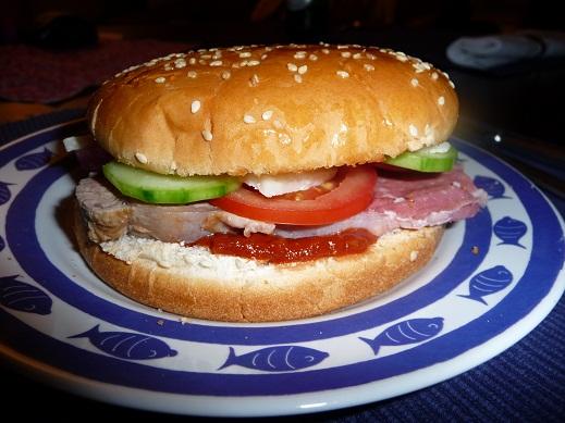 Hausgemacht: Hamburger und Ketchup - Alles andere als Trash-Food ...