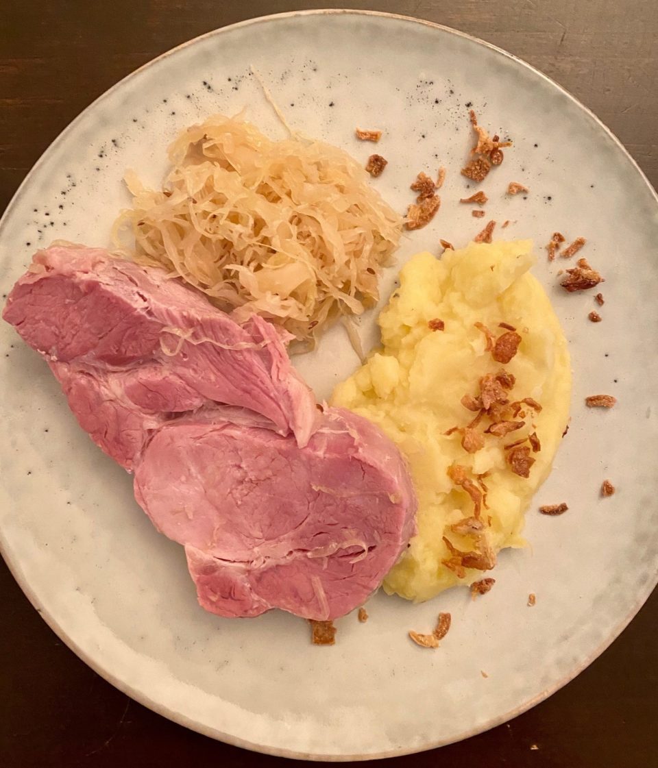 Hessenessen: Sauerkraut, Rippchen und Kartoffelpüree - Germanabendbrot