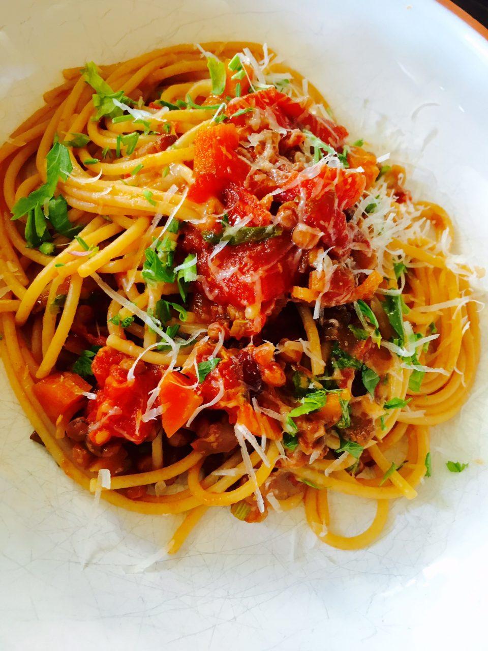 Vegetarische Spaghetti Bolognese nach Jamie Oliver - Germanabendbrot