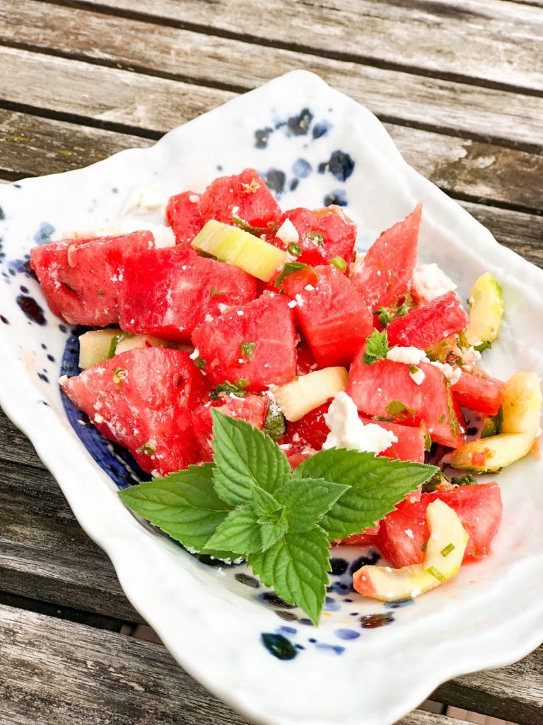 Rezept fürs Picknick: Sommersalat Melone, Feta, Minze
