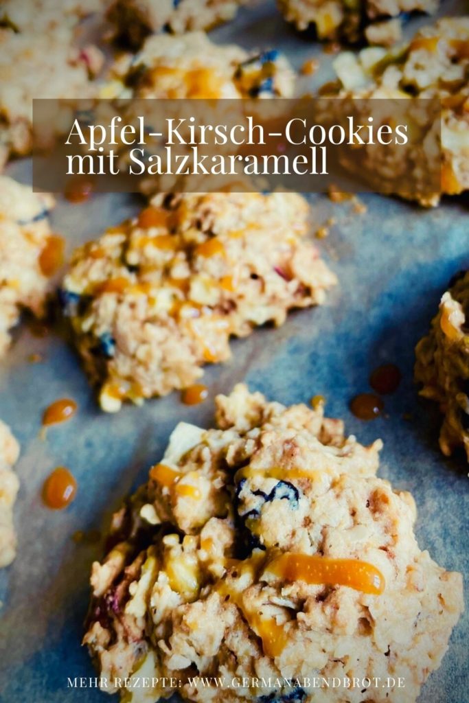 Apfel-Kirsch-Cookies mit Salzkaramell.